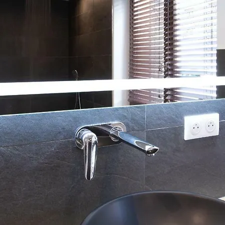 Le Panoramic Spa View 4 Pers 이테르스윌레르